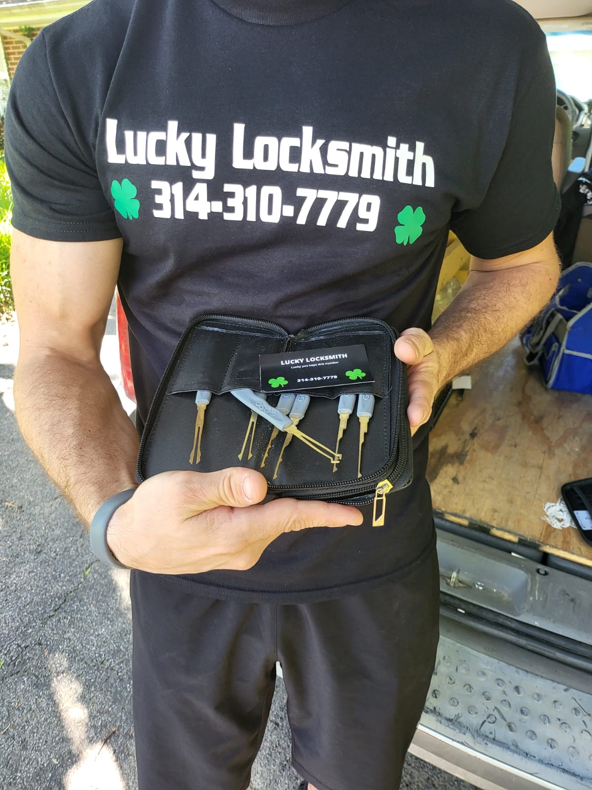 Lucky Locksmith certified technician in Berkeley, MO